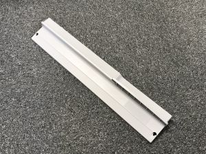 132. Plastic gable, lower